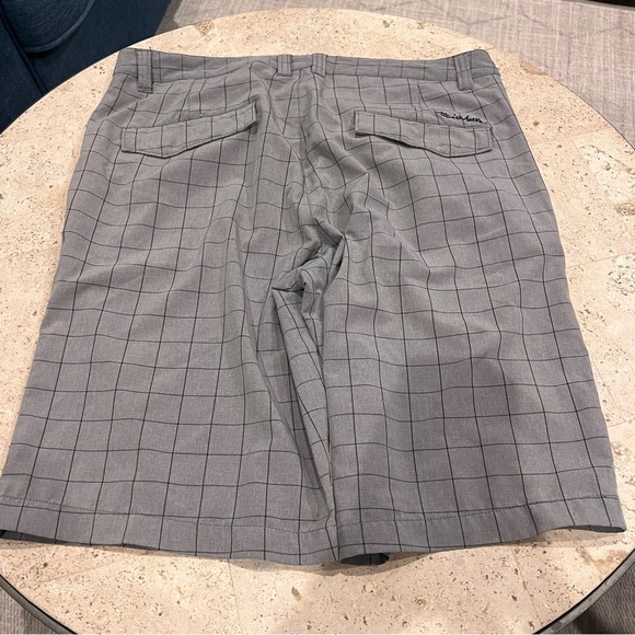 Travis Mathew Golf Shorts - Picture 4 of 5